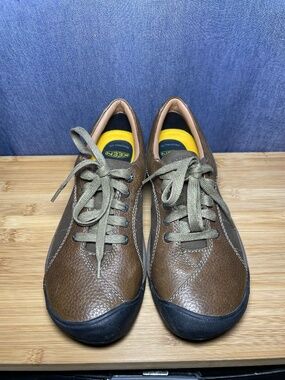 Keen Presidio Brown Leather Hiking Trail Shoes Outdoor Sneakers Women's 8.5